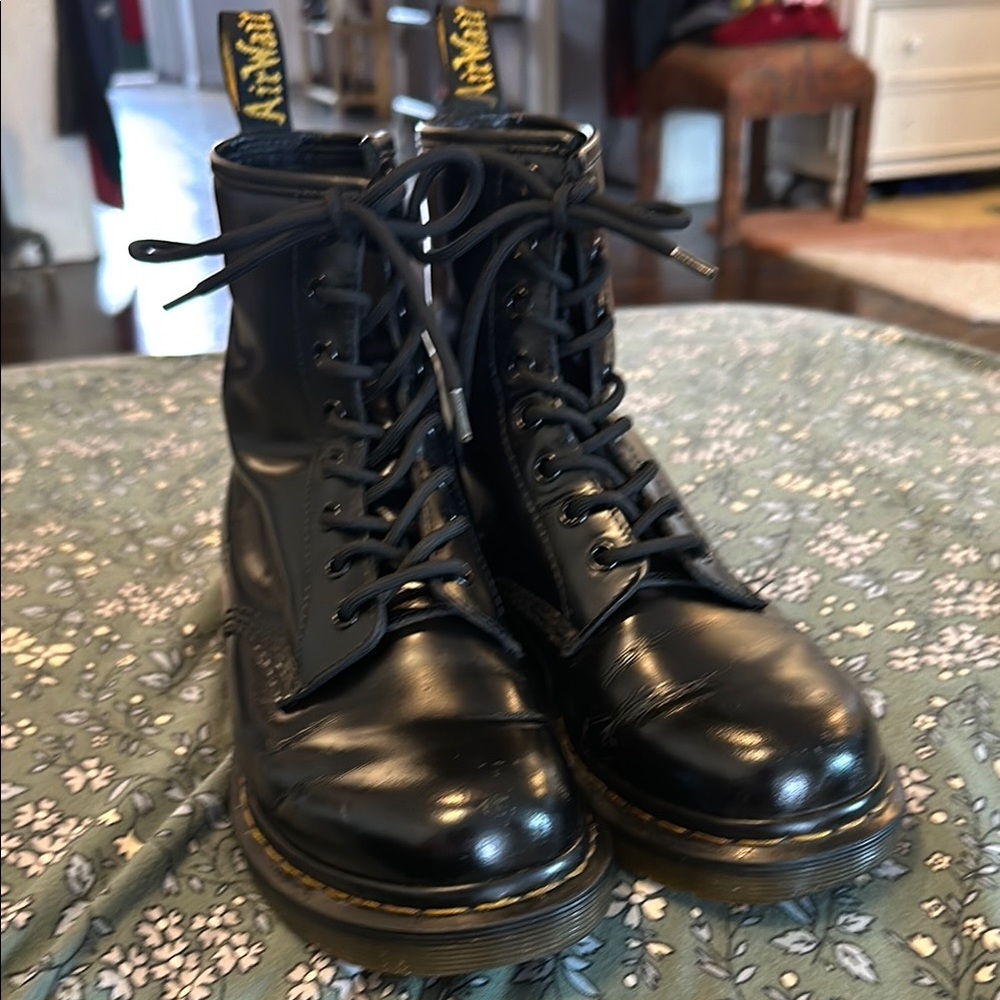 1460 WOMEN'S SMOOTH LEATHER LACE UP BOOTS